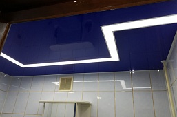 Фото натяжных потолков в ванной № 10